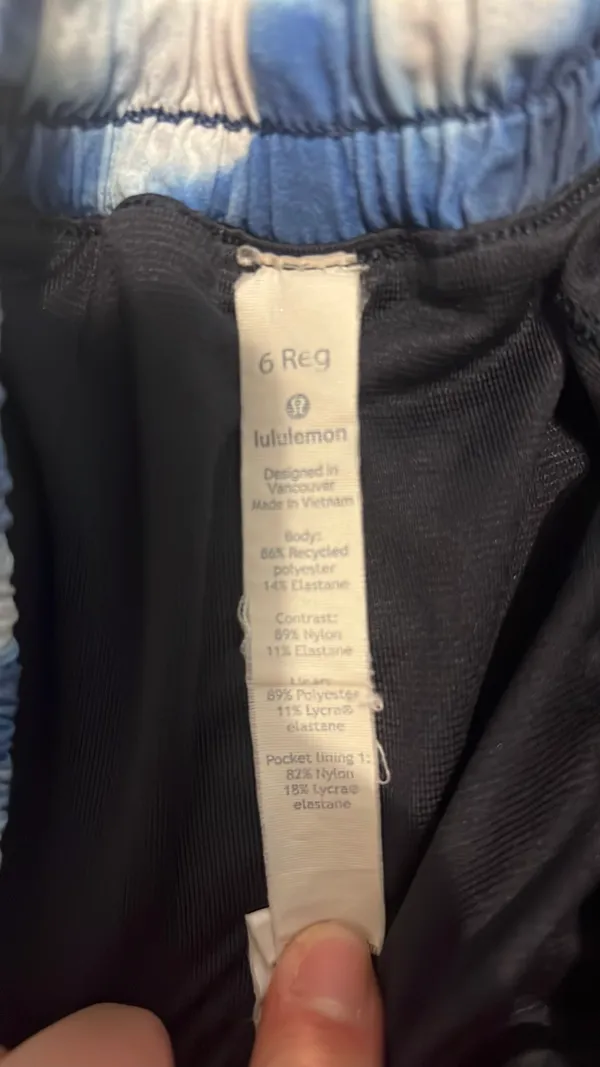 Lululemon Hotty Hot Short 2.5” - Image 3