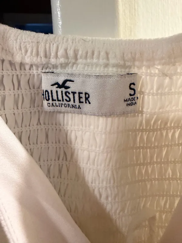 Hollister White Smocked Long Sleeve Crop Top - Small - Image 3