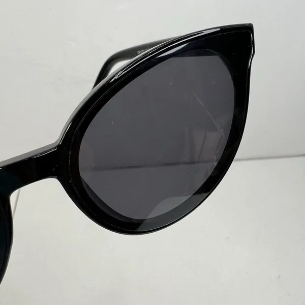 Foster Grant Fashion Black Sunglasses UVA UVB Protection Scratch Resistant - Image 8
