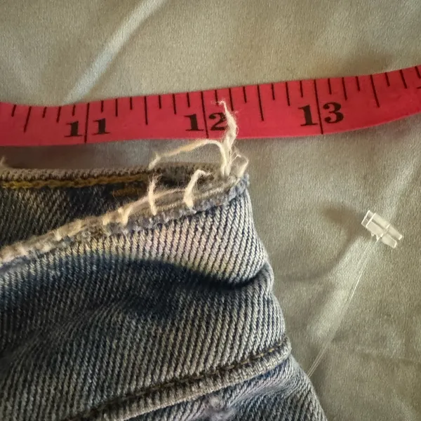 Abercrombie & Fitch Light Wash Straight Leg Women’s Jeans - Image 7