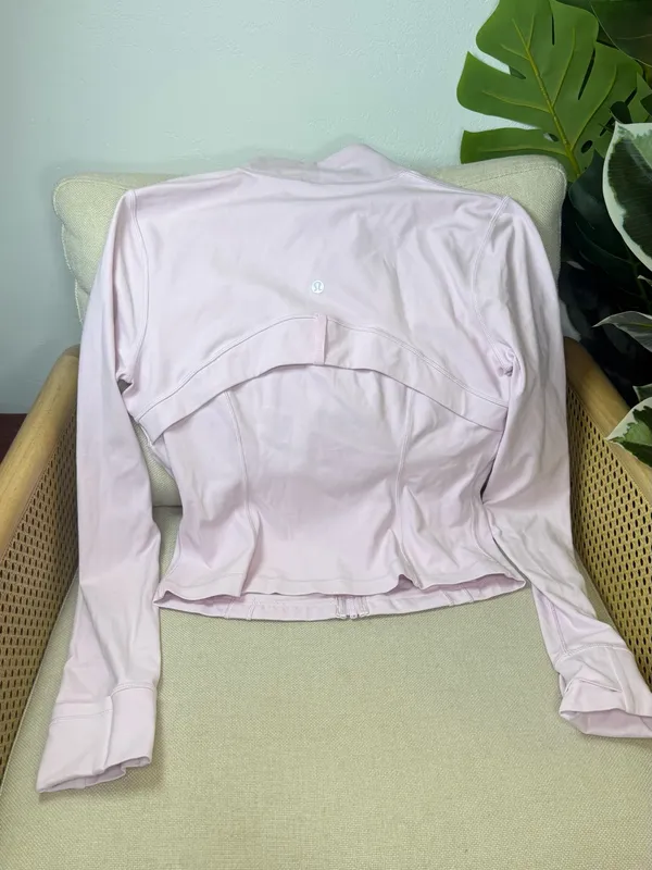 Lululemon Cropped Define Jacket *Nulu Size 8 - Image 4