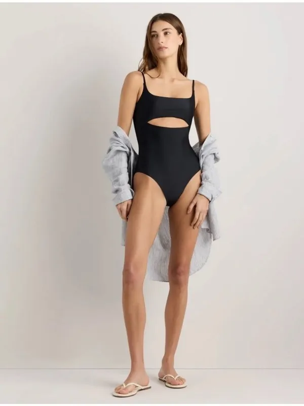 NWT Italian Cut Out One-Piece Swimsuit in Black - Size: Small - Image 10