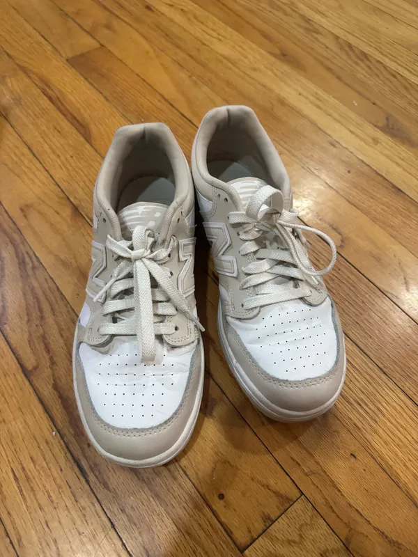 New Balance Beige White Sneakers - Image 2