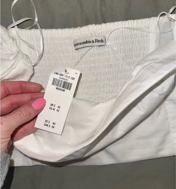 Abercrombie & Fitch Crop White Smocked Top - Image 3