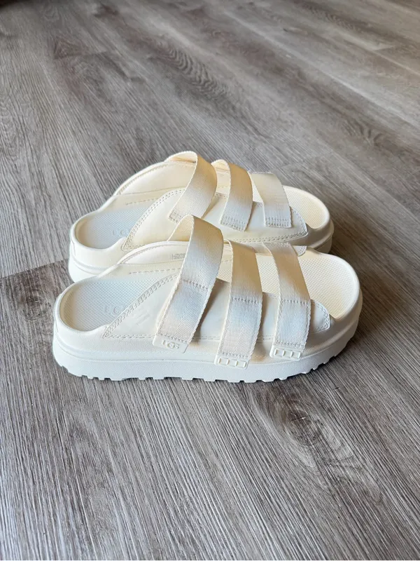 UGG Goldenglow Platform Slide Sandal - Image 5