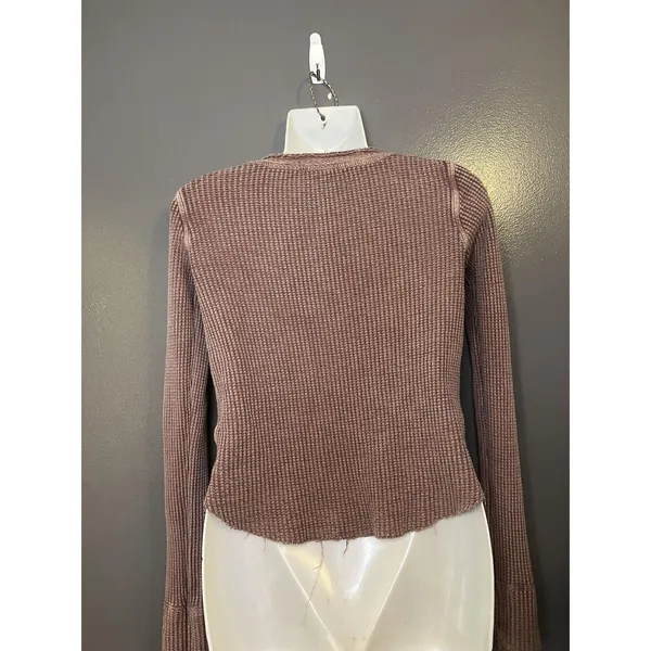 FP One Shirt Womens Small Pink Waffle Knit Henley Long Sleeve Raw Hem Ruffle Top - Image 5