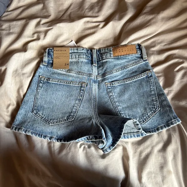PacSun High-Waisted Denim Shorts - Image 2