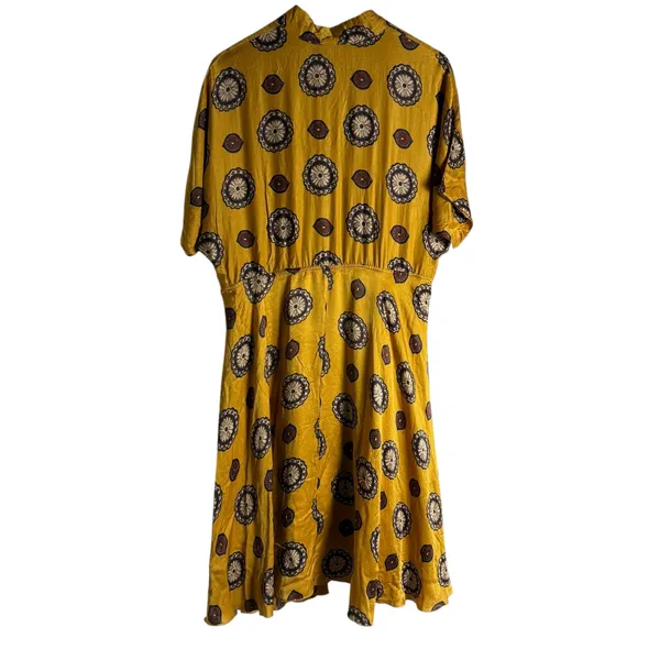 Nissa Marigold Medallion Print Silk Blend Short Sleeve A-Line Midi Dress Size 8 - Image 16