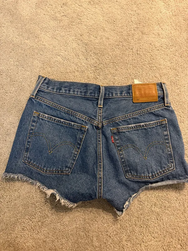 Levi’s 501 Shorts - Image 3
