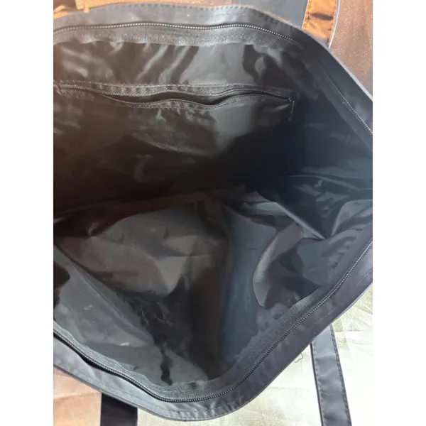EC International Black Nylon Lg Zippered Tote Bag Travel Carryall Shoulder Bag - Image 2