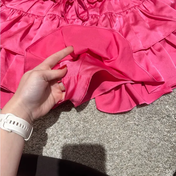 Chic Pink Ruffled Mini Skirt Size M - Image 2