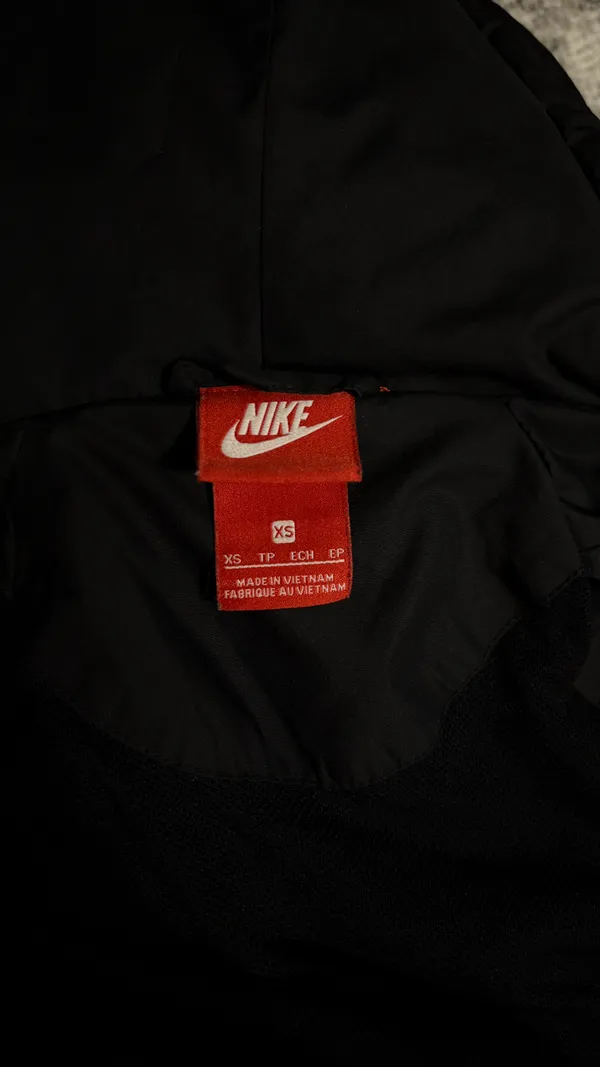 Nike Windbreaker Zip-Up - Image 6