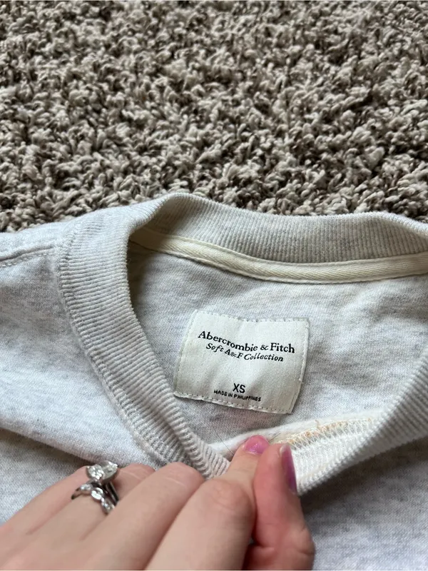 Abercrombie & Fitch Aspen Colorado Ski Crewneck Sweatshirt - Image 3