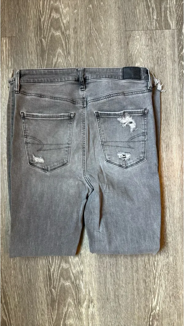 American Eagle Jeans - Image 2