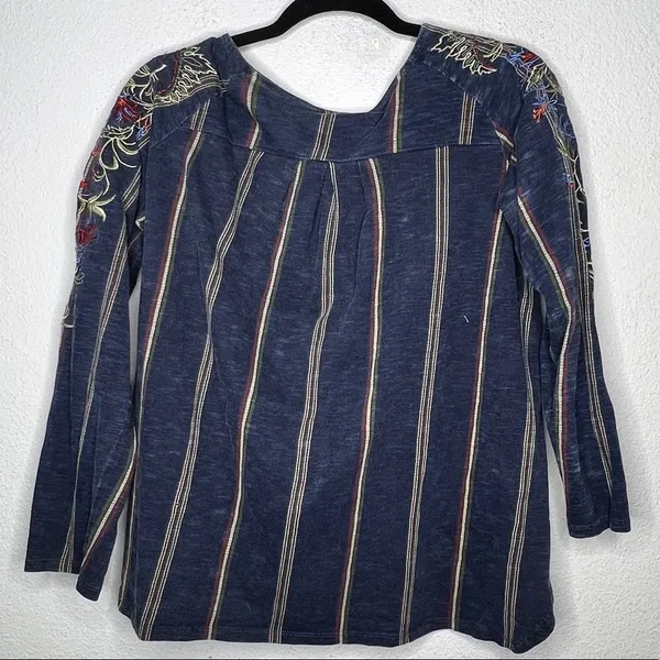 Hannah Embroidered Top‎ Blue Size M - Image 4