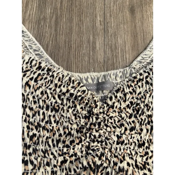 Urban‎ Outfitters Crop Top Women's M Angelo Animal Cheetah Print Smocked - Image 5