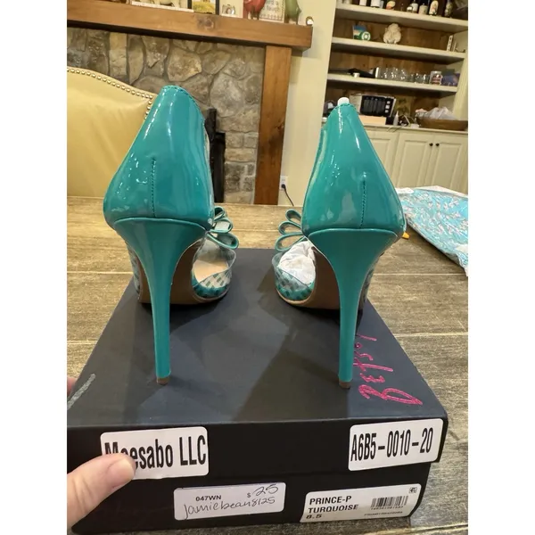 Betsey Johnson Womens Heels Size 8.5 Turquoise Gingham Bow Pointed Toe Vinyl - Image 5