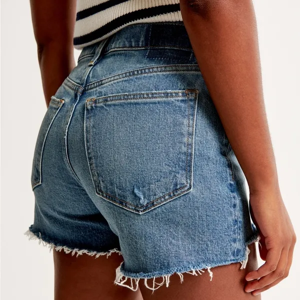 Abercrombie and Fitch 4” High Rise Mom Shorts - Image 2