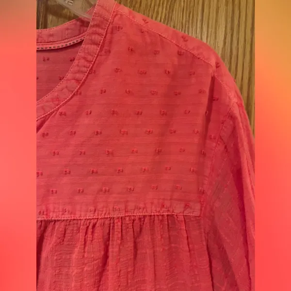 Anthropologie Pilcro Mila Draped Button Down‎ Top Shirt in Coral Size Medium - Image 8