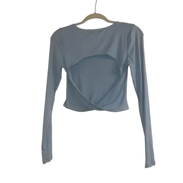 ✨Aritzia Sundays Best Ribbed Open Back Cropped Blue Sz Medium Top✨ - Image 4