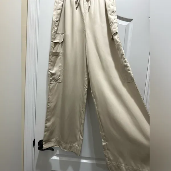 Z Supply New with tabs khaki cargo pants Womens wide‎ leg pants Size Large - Image 5