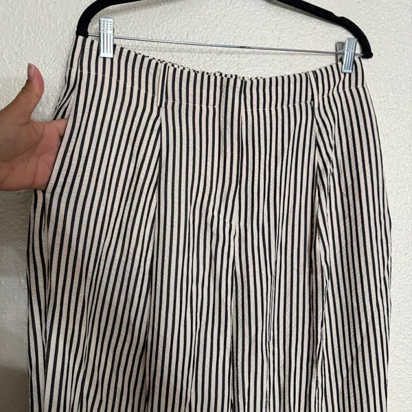 Mango elasticated waist staight wide leg stripe pants in mono stripe size large - Image 7