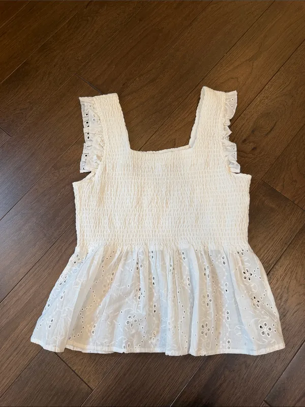 Isa & Ella Women’s White Eyelet Ruffle Peplum Tank Top Size Large - C73-035 - Image 4