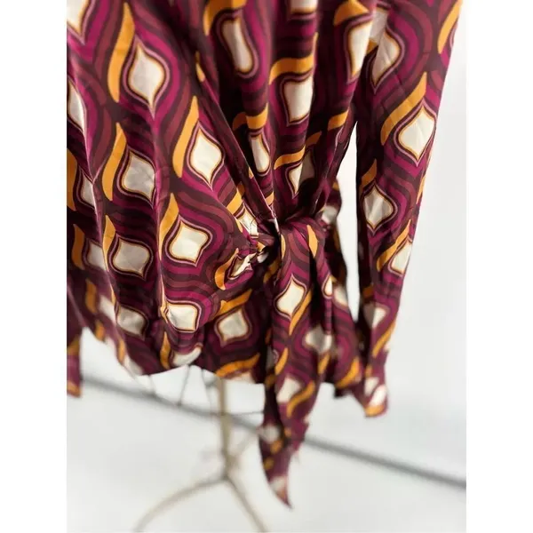 NWT Cupcakes & Cashmere Geo Print Faux Wrap Blouse Long Sleeve S - Image 9