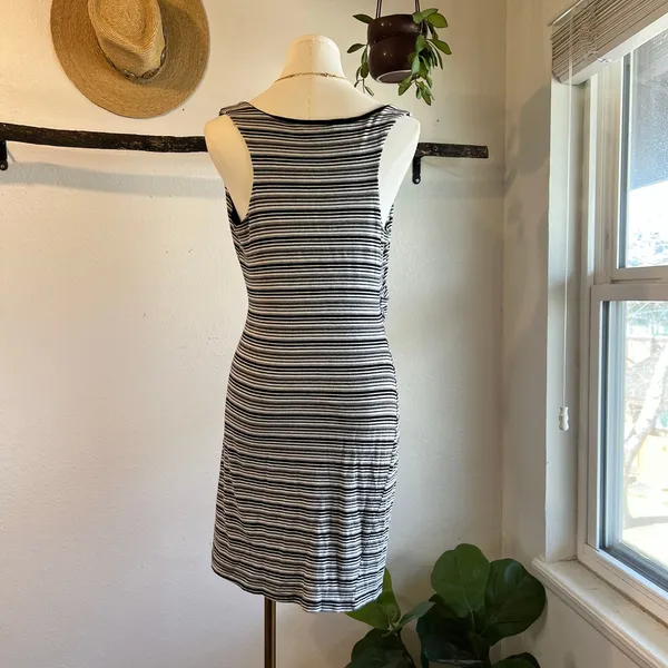 Bordeaux Los Angeles Black & White Asymmetrical Striped Mini Dress Size Medium - Image 5