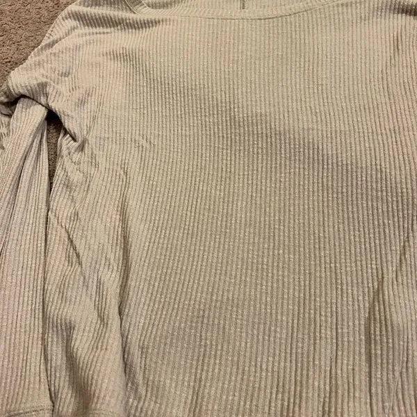 Abercrombie medium top‎ - Image 5