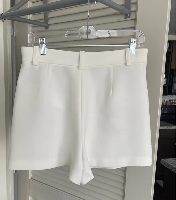 ZARA Shorts White High-Rise - Image 3