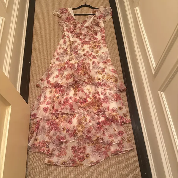 Wayf Floral Tiered Midi Dress flounce Large midi nwot flattering - Image 6