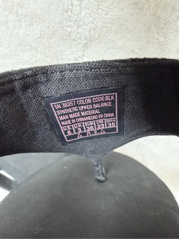Skechers Black Wedge Flip Flops with Silver Rhinestone Straps Size 6 - Image 9
