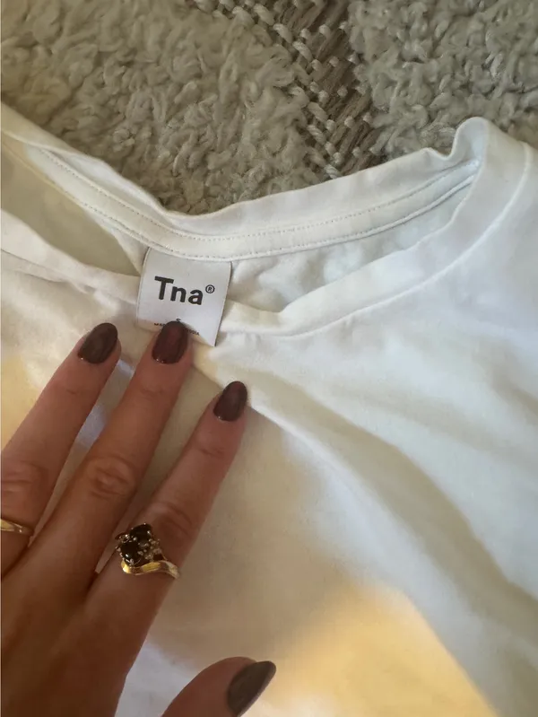 Aritzia tee  - Image 2