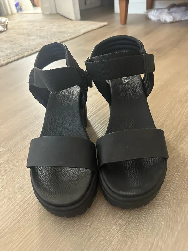 MIA Sandals Platform Black - Image 2