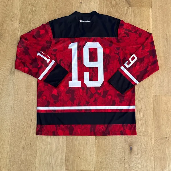 Champion Hockey Jersey No 19 Size L Red Black White Camo - Image 3