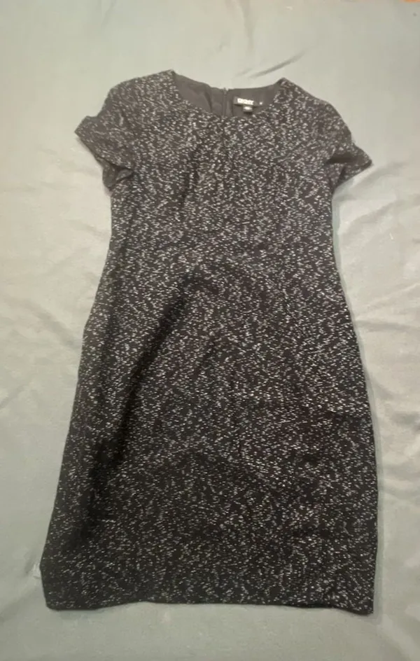 DKNY Tweed Sheath Dress Size 12 Black White Short Sleeve Made in Italy - Image 2