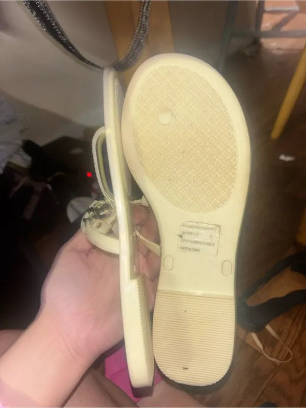 Tory Burch Miller Beige Thong Sandals Logo Medallion Slip On Women’s 8 - Image 6