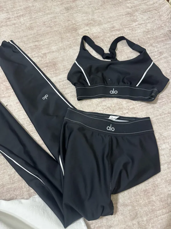 Alo airlift suit up matching set size medium - Image 3