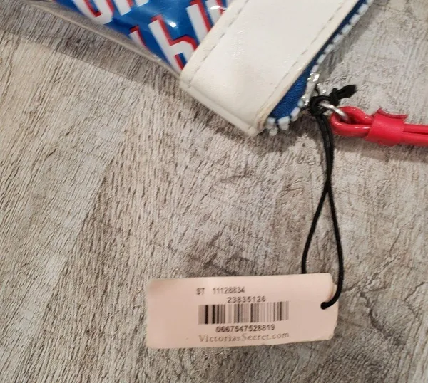 FLAWED NWT Victoria's Secret PINK Red White and Blue American Flag Cosmetic Bag - Image 4