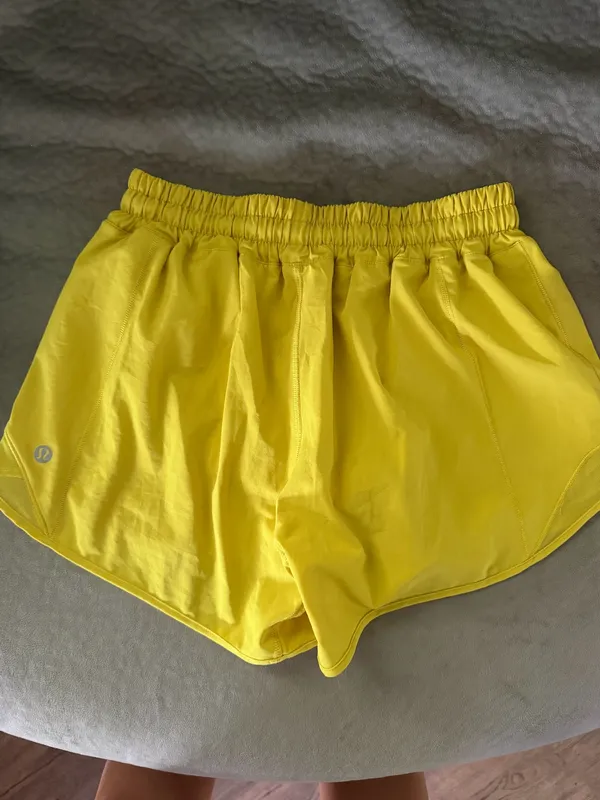 Lululemon Hotty Hot Shorts 4" - Image 2