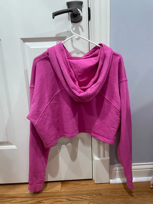 Lululemon Pink Hoodie Cropped size large - Image 3