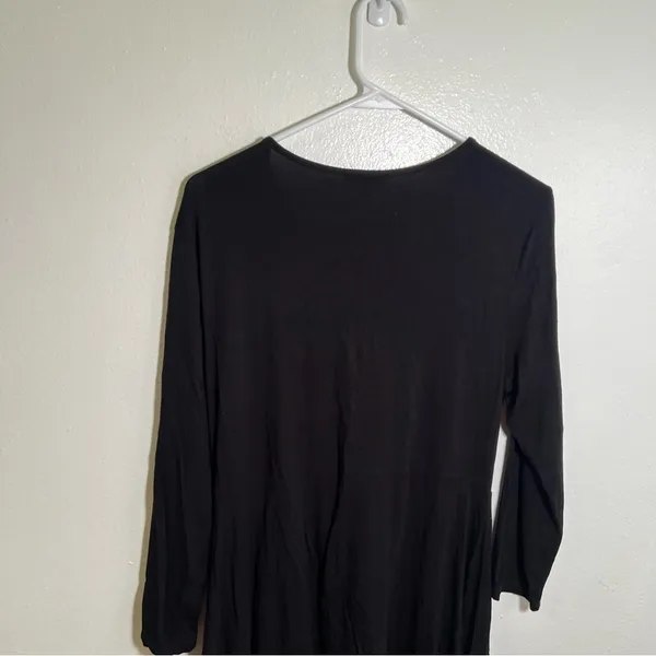 Cupio Women's Size Medium Babydoll Tunic‎ Top Black V-Neck Handkerchief Hem Long - Image 7