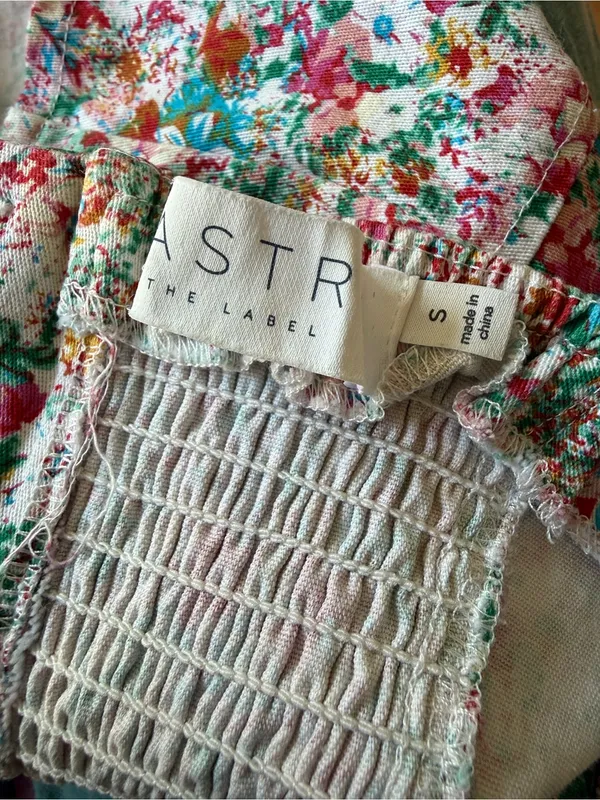 ASTR the Label Floral Puff-Sleeve Cropped Top Size Small - Image 7