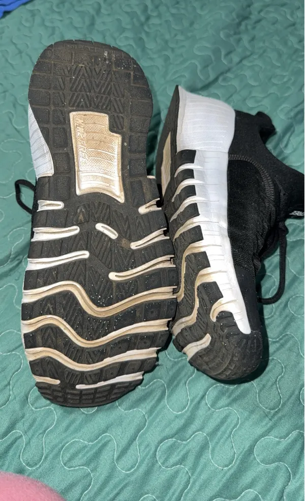 Nike Metcon 6 Training Shoes size 7.5 - Image 2