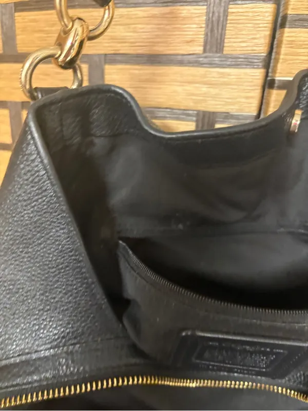 Coach Hallie black pebbled leather shoulder bag - Image 9