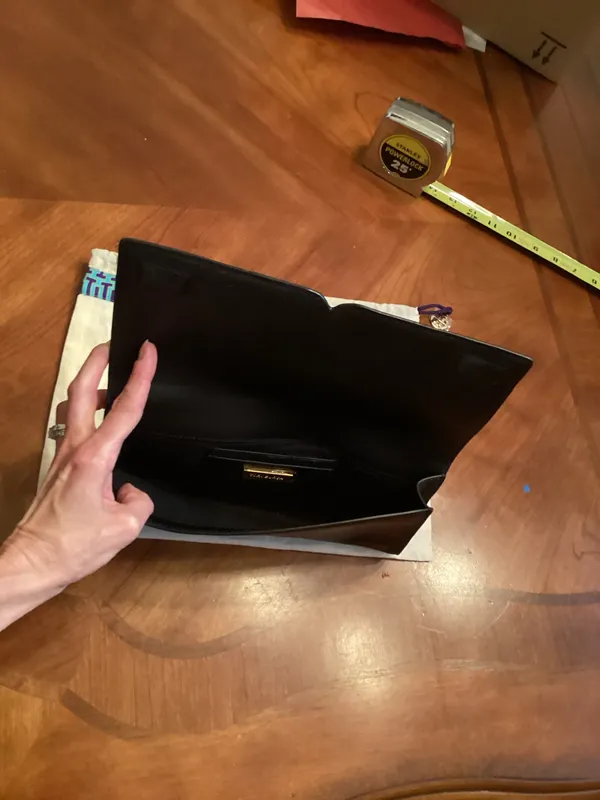 Tory Burch Black Pebbled Leather Clutch - Image 7