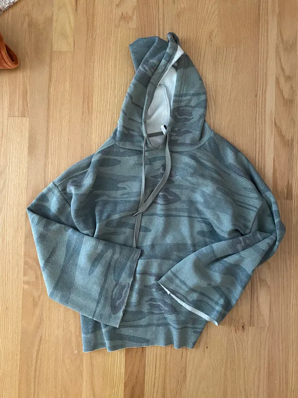 Z Supply Camo Hoodie - Image 5