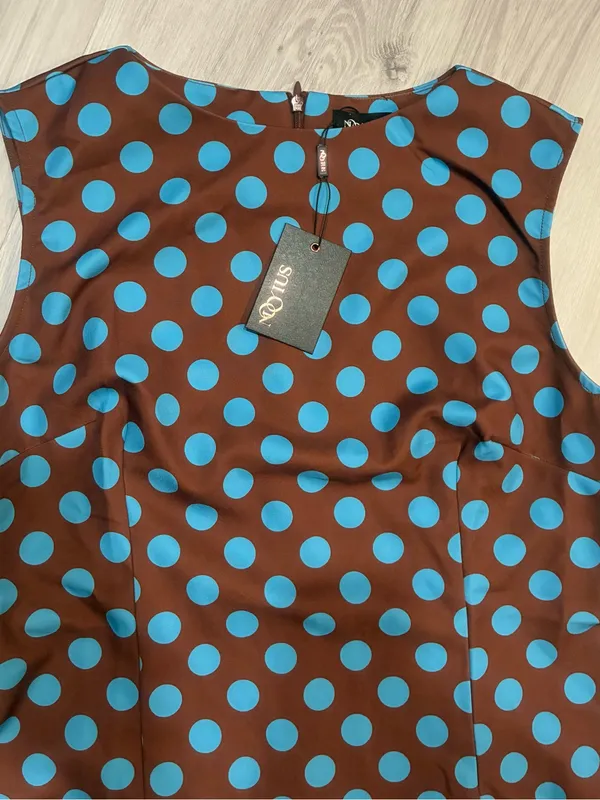 MOOYIUS Sleeveless Brown Midi‎ Dress with Light Blue Polka Dots - Image 4