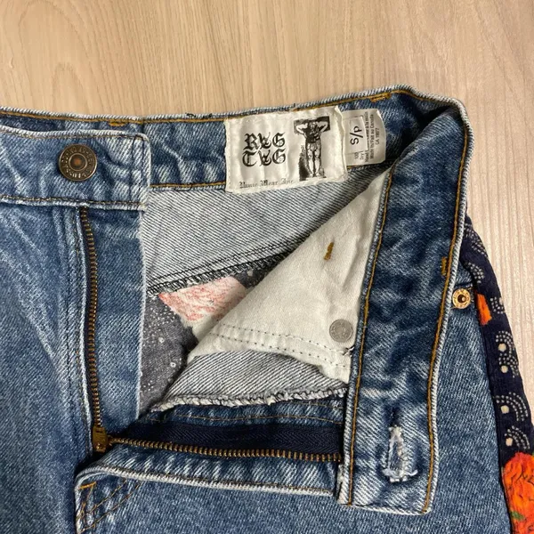Vintage Levi’s Denim Shorts - Image 6